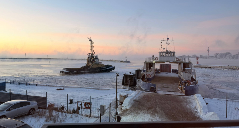 В Калининградской области между Балтийском и косой изменили график паромов - все из-за аномальных морозов