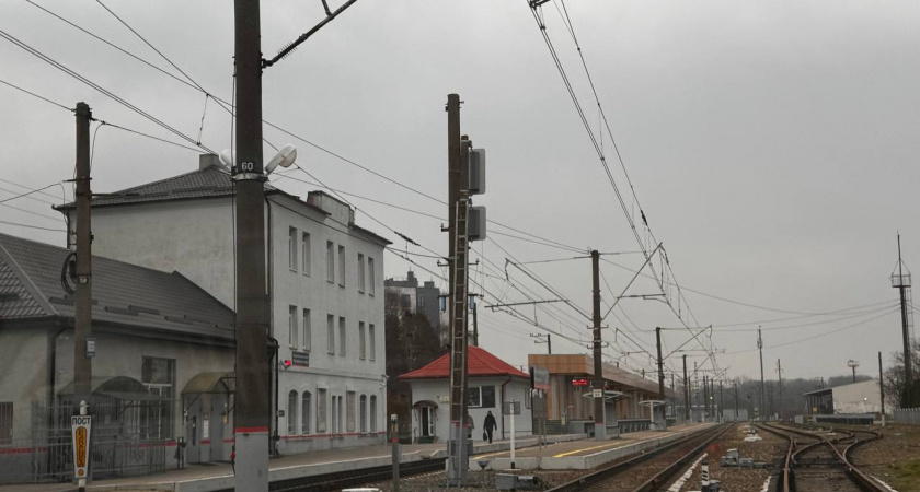 На автовокзале Калининграда полиция ищет родителей девочки Лили