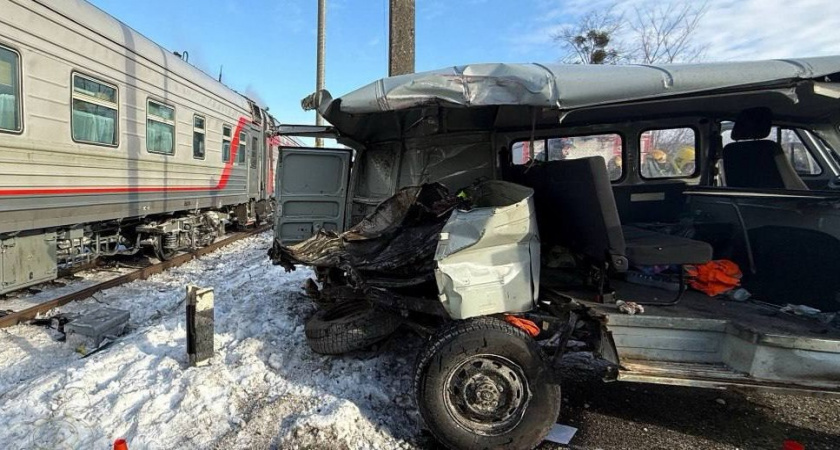 Три человека пострадали в ДТП с поездом в Калининградской области