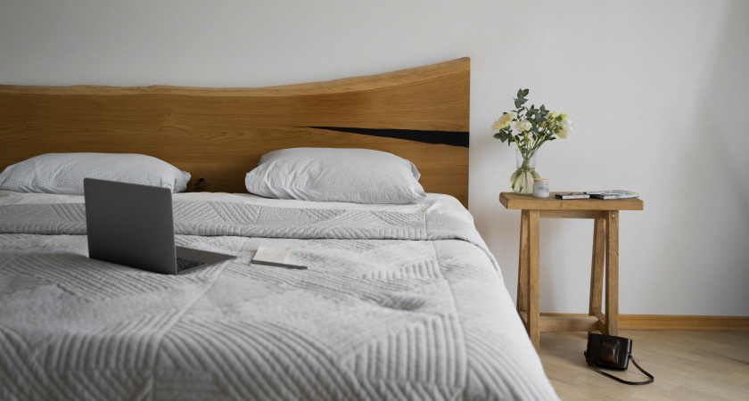 Почему скрипит кровать: эксперты объяснили на пальцах, как найти и устранить причину