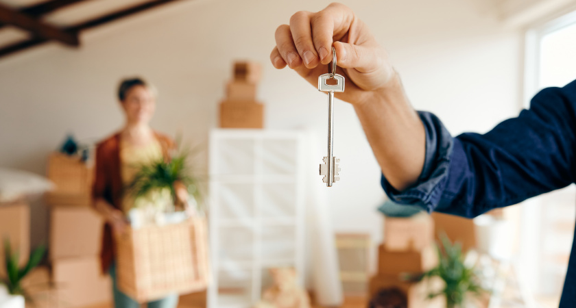 Можно жить в той же квартире, но дешевле: риелтор объяснил, когда искать аренду выгоднее