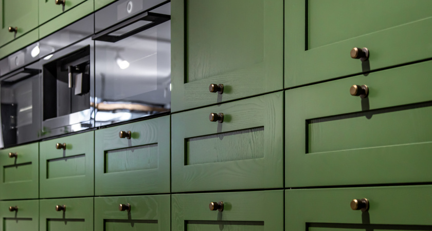 Если покупаете шкаф в 2026 — эти варианты уже не актуальны: вот что советуют дизайнеры