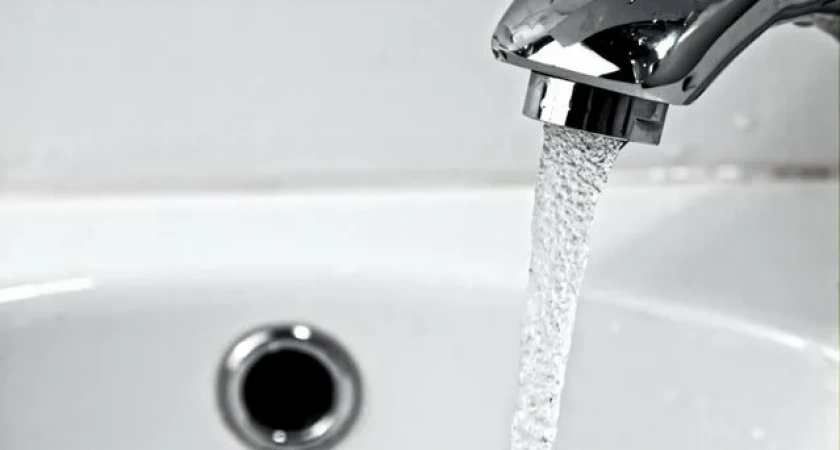 Воды в кранах не будет: где ждать отключения в Калининграде и куда обращаться при перебоях