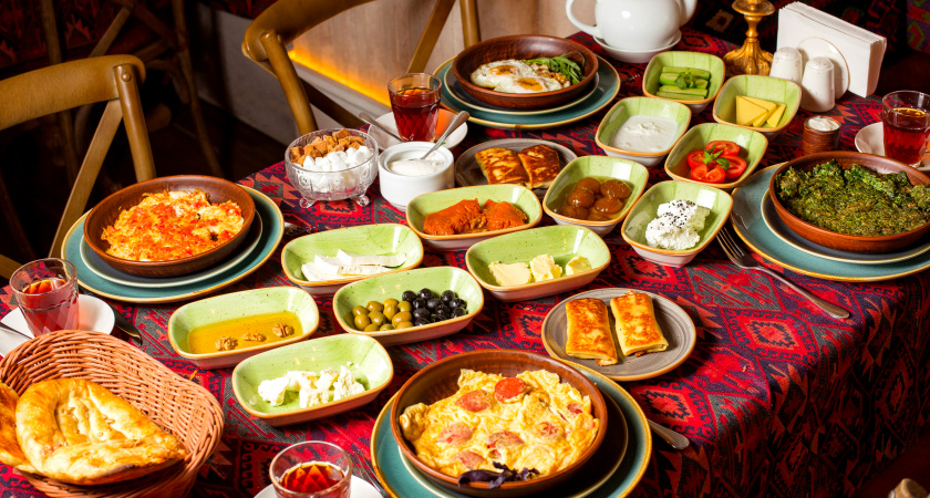 Экскурсия на абхазское застолье обернулась крахом: "Зачем я это сделала?" — честный отзыв туристки об Абхазии