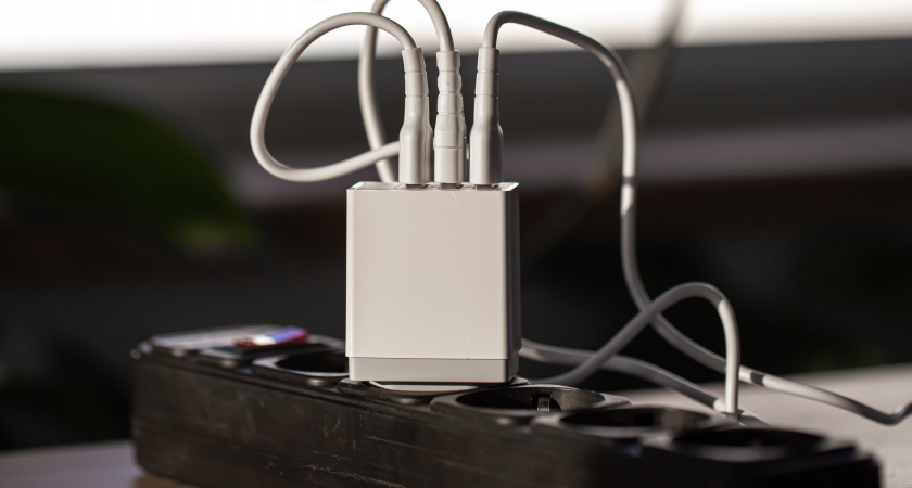 8 приборов, которые нельзя подключать к удлинителю - запомните раз и на всю жизнь