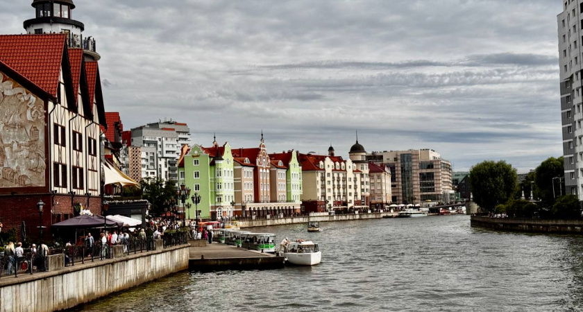 Турпоток в Калининградскую область остаётся стабильно высоким — регион в лидерах по перелётам