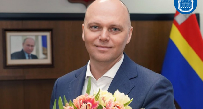 «Делаете область краше и успешнее»: теплые слова и благодарность женщинам выразил губернатор самого западного края России