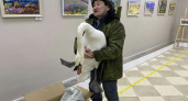 Сотрудники нац.парка «Куршская коса» спасли обессиленного лебедя 