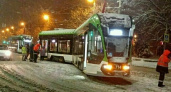 В Калининграде на Калинина трамвай сошел с рельсов 