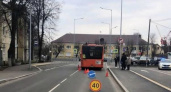 В Калининграде 9-летний школьник оказался под колесами автобуса