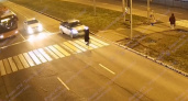 В Калининграде пешеход был чудом спасен от смертельного ДТП (ВИДЕО)