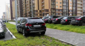 Парковка на газонах не запрещена? Что на этот счет ответили в мэрии Калининграда?