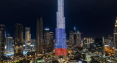 Бурдж-Халифа окрасился в флаг российского триколора (ВИДЕО)