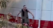 Кидался на прохожих и буянил: что вытворял пьяный неадекват с ножом на одной из улиц в Сочи (ВИДЕО)