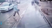 Выбежала прямо на дорогу: в Калининграде пенсионерка попала под колеса авто