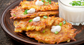 Простота и вкус: готовим хрустящие картофельно-капустные драники на завтрак за 15 минут