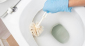За 10 минут избавился от рыжих пятен в унитазе — «суперсмесь», которая растворяет даже застарелую грязь