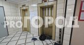 В Калининградской высотке на Каштановой аллее снова сорвался лифт с пассажиром: жильцы насчитали семь падений меньше чем за месяц