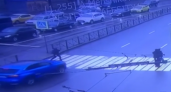 В Калининграде водитель Lexus сбил школьника прямо на переходе при зелёном свете: ДТП попало на видео