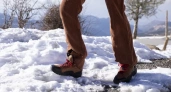 Как ходить зимой с тёплыми ногами и не покупать новые ботинки: лайфхак, который работает даже в -35