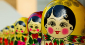 В Калининград приедут матрёшки со всего света: 63 куклы в национальных костюмах