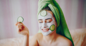 Огурец вместо крема для лица: помогает ли он от прыщей и в каких случаях реально работает