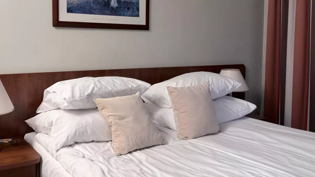 Бежевый, лен и мягкие фактуры: эксперт назвала главные тренды постельного белья в 2026 году