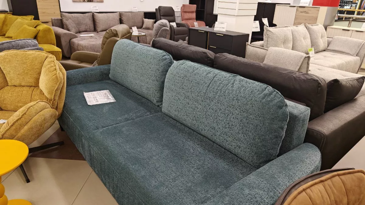 Почему один диван служит 20 лет, а другой «умирает» через 3: правиал ухода, о которых редко говорят мастера в салоне мебели