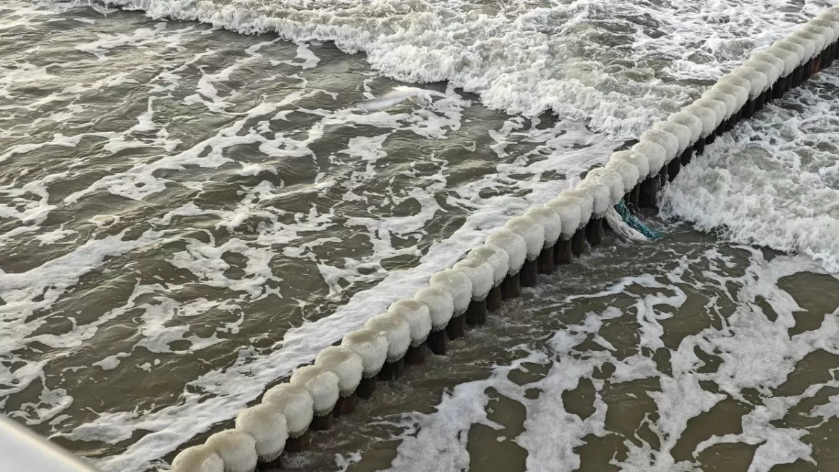 Калининградцев предупредили о смертельной опасности весеннего льда: даже лёгкий шаг может стать последним