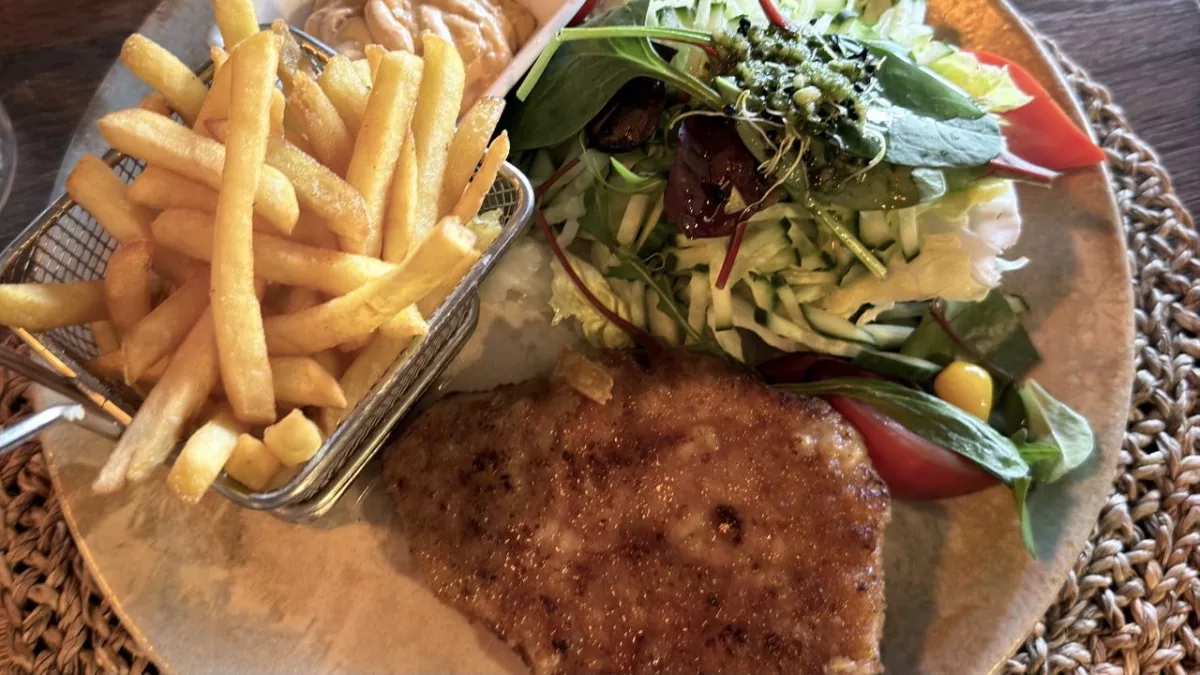 В Калининградской области рестораны проигрывают «Пятёрочке»: туристы предпочитают готовую еду из супермаркетов