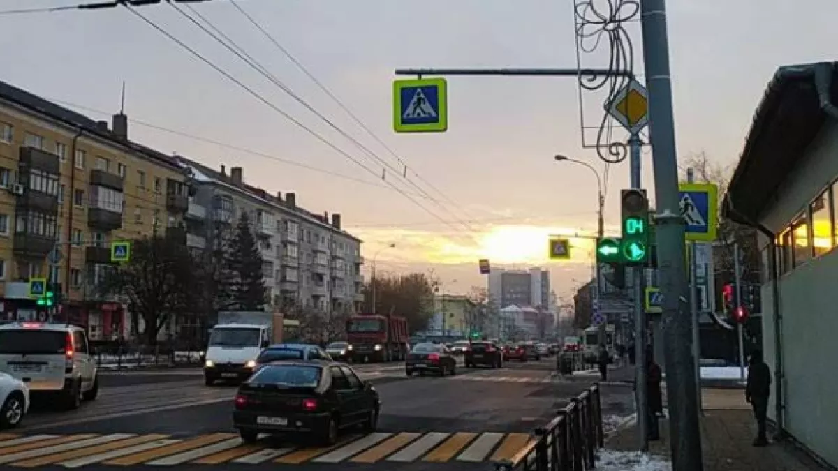 Советский проспект сузят: когда в центр Калининграда оставят одну дорожную полосу