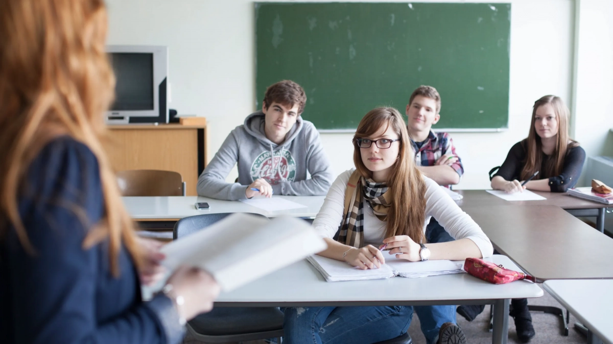 В Калининграде школы внедрят новый стандарт обучения для 10 и 11 классов в 2027 году