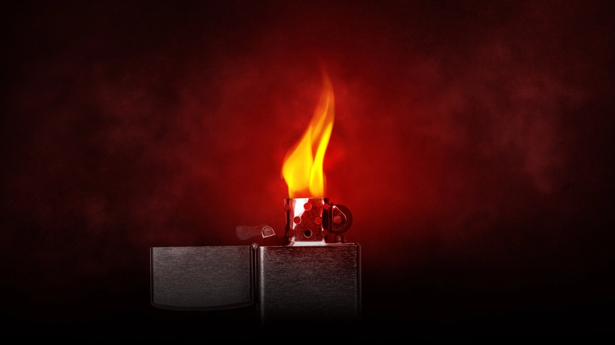 В Калининграде ребёнок поджёг траву бензином и получил серьёзные ожоги