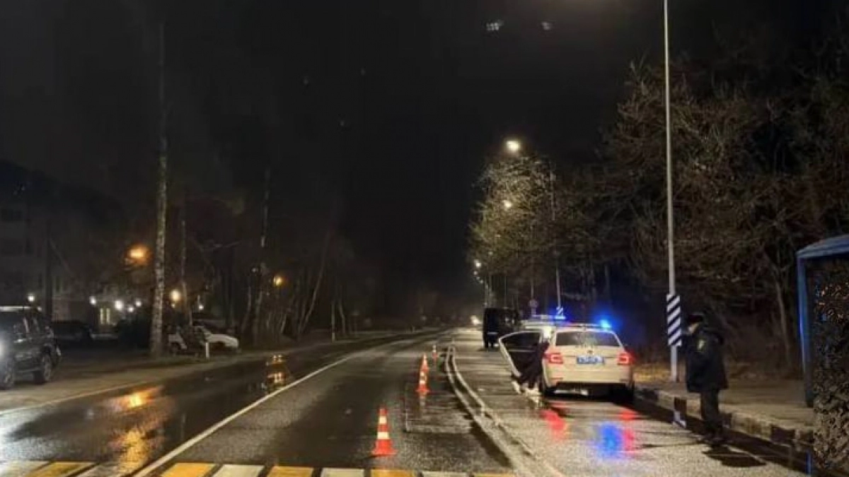 В Светловском округе Mercedes сбил пешехода на «зебре»: пострадавший в больнице