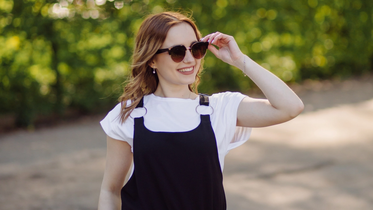 Александр Рогов назвал главный аксессуар сезона 2026 — и это не сумка и даже не очки. Вы удивитесь