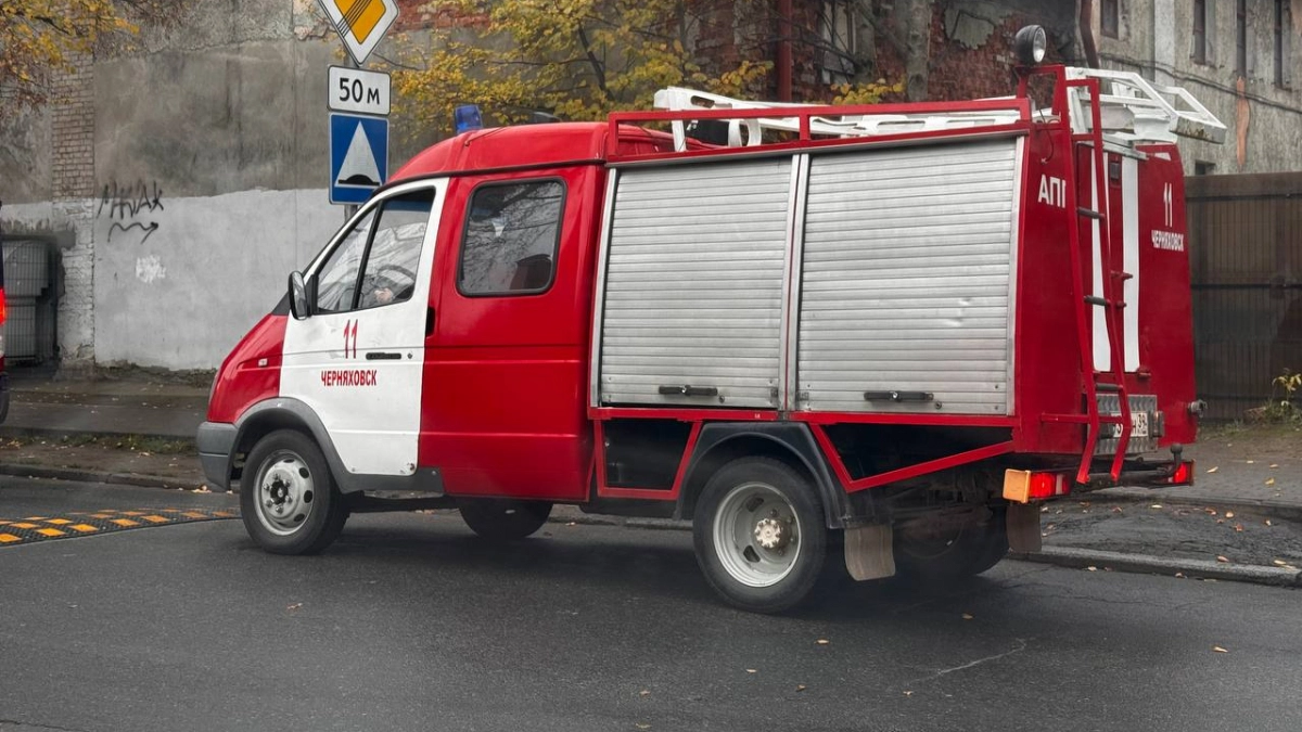 «Мебель, техника, одежда, документы - все сгорело»: в Калининградской области в пожаре чуть не погибла семья