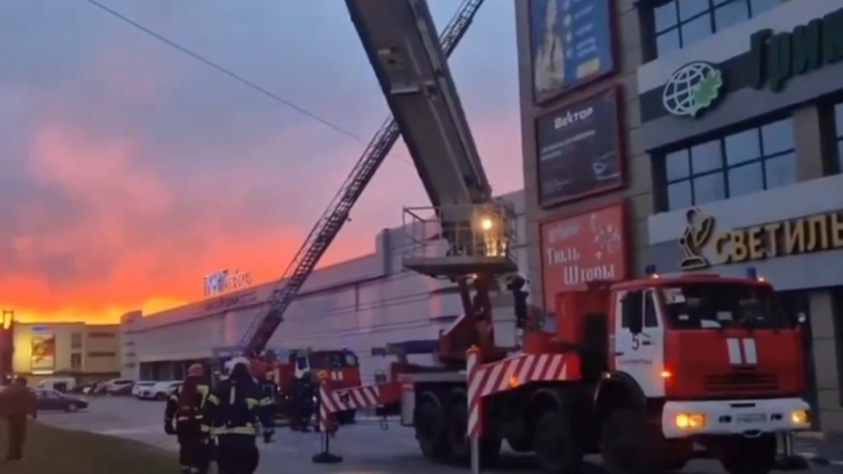 В Калининграде губернатор назвал главную версию пожара в «Гианте»