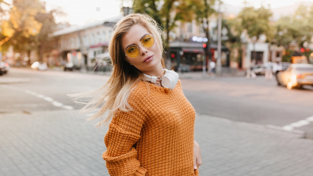 Летний гардероб выглядит скучно и «дешево» — какие цвета носить в 2026, чтобы выглядеть свежо и дорого