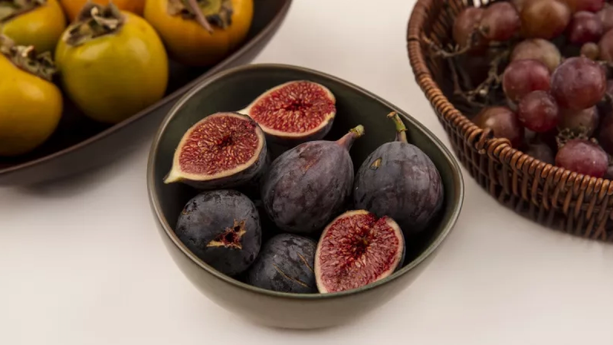 В 5 раз полезнее кураги и чернослива: ученые назвали самый полезный сухофрукт — там и клетчатка, и минералы, и витамины