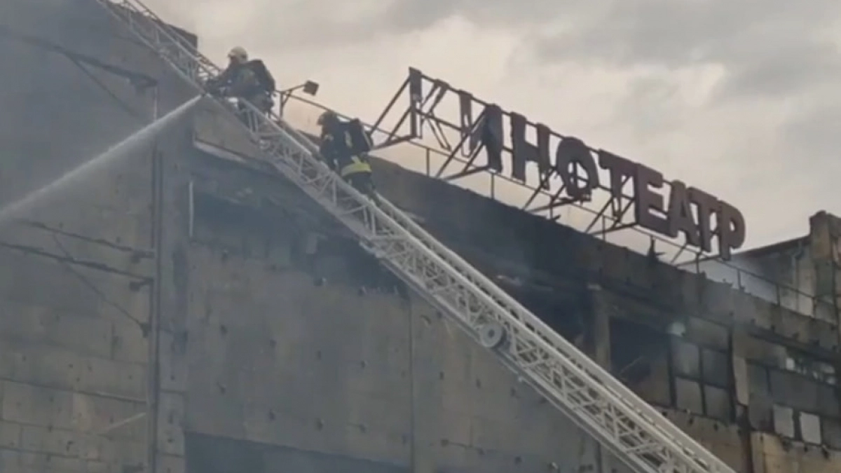 В Калининграде вместо чёрных провалов — светлое полотно: как преобразится сгоревший «Гиант» в мае