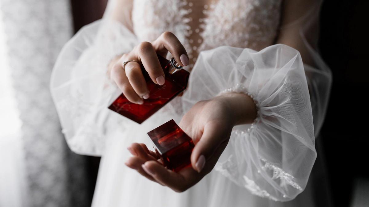 Не душат, а притягивают: главные ароматы 2026 года с мягким, «кожным» звучанием