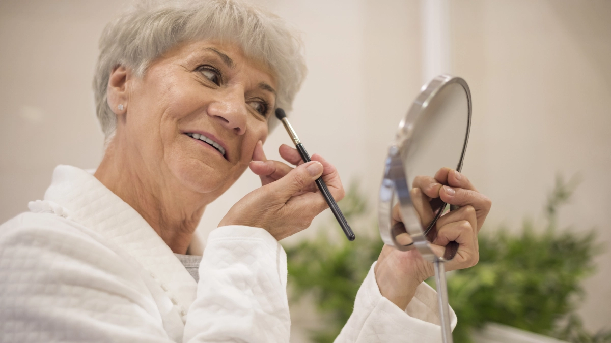 7 домашних масок для зрелой кожи: рецепты от бьюти-блогера, которые омолаживают кожу 55+ за минуты