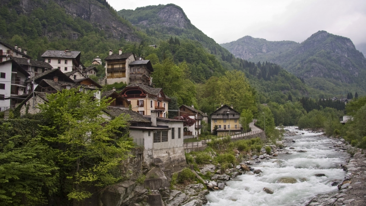 Путешествие в Абхазию: топ-10 маршрутов с описанием, сложностью и практическими советами для туристов