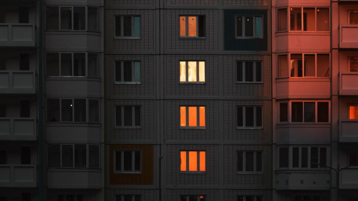 На Московском проспекте соседей «падающей» высотки оставят без воды и электричества