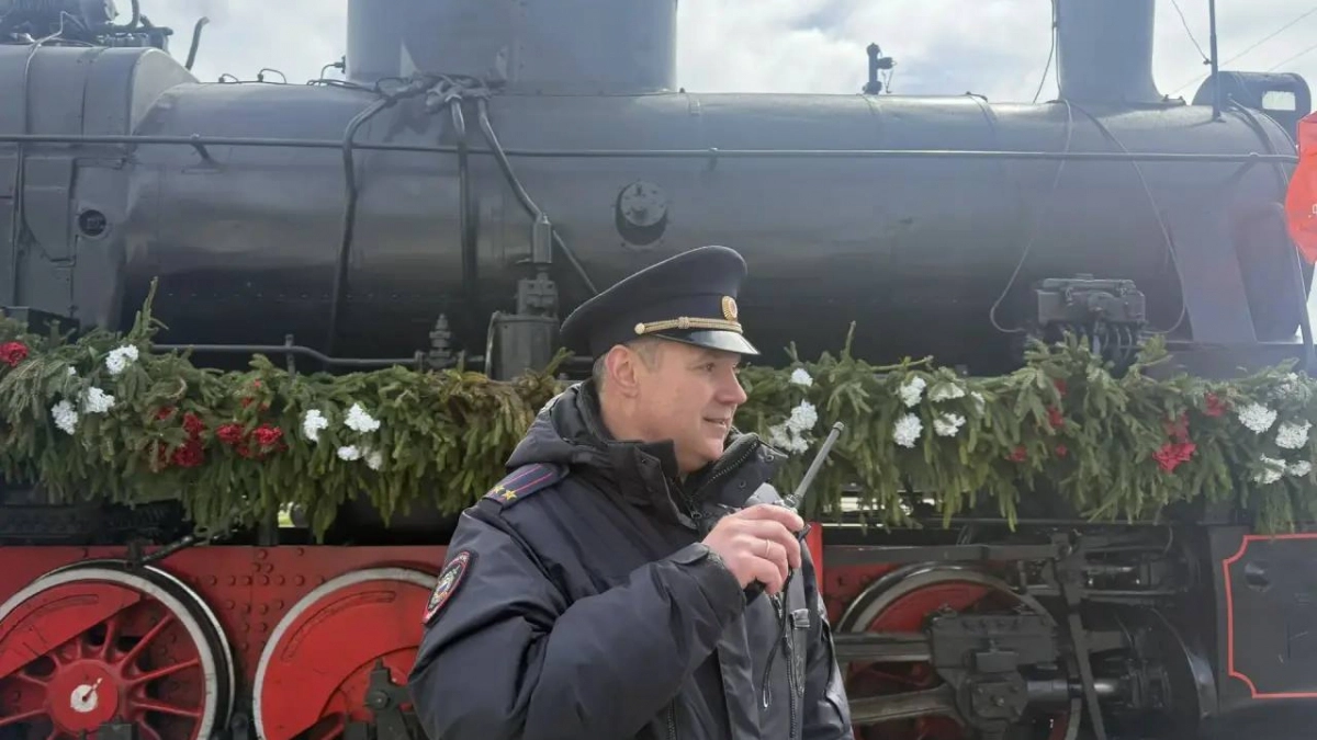 «Эшелон Победы» прибыл в Балтийск: поезд встретили десятки калининградцев 