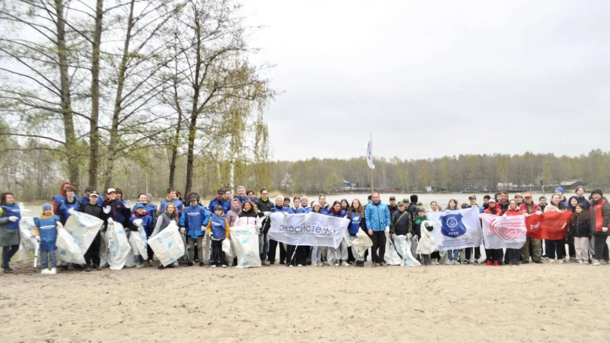 Голубые озера Калининграда готовы к сезону: жители навели чистоту в рамках масштабного эко-субботника — фото