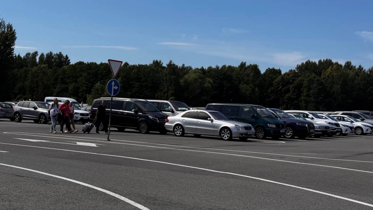 В Калининграде шесть дней в мае можно парковаться бесплатно: список дат