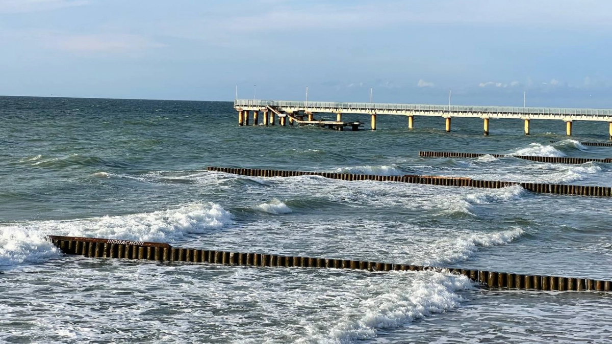 Черное море в мае "кусается", а где же плескаться? 5 курортов, где вода уже +20 и выше без перелета через полмира