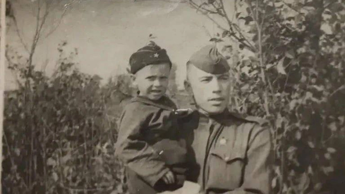 «Лётчик Ил-2, погибший в 1945 году, наконец вернулся домой в Кировскую область, останки капитана  вернули на родину: история одного героя