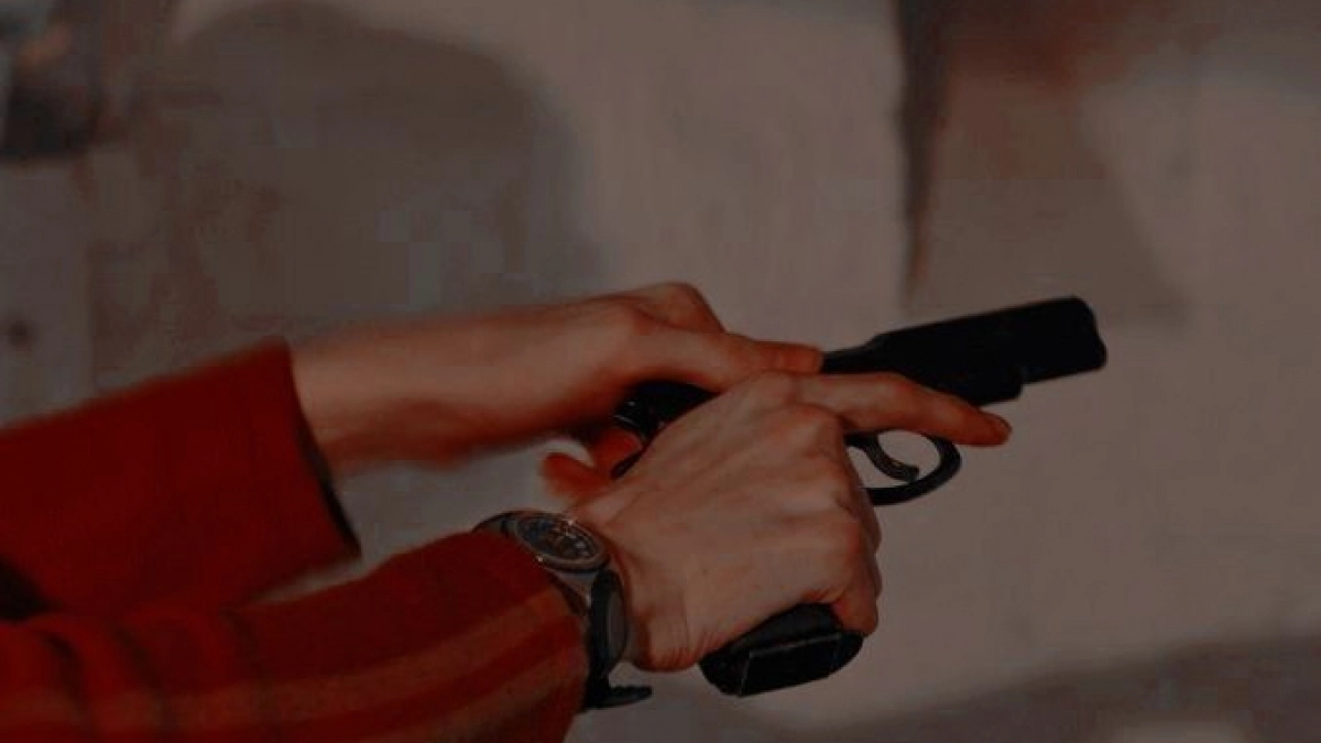 След от дула пистолета на груди: напавшему на девушку в Черняховске предъявили новое обвинение
